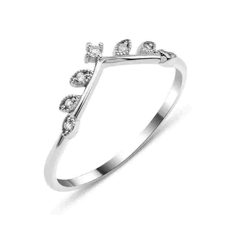 Dainty Floral Design 0.04ct Diamond Ring