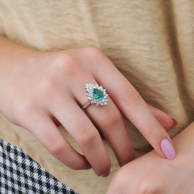 Pear Cut Emerald And Diamond 2.54ct Ring