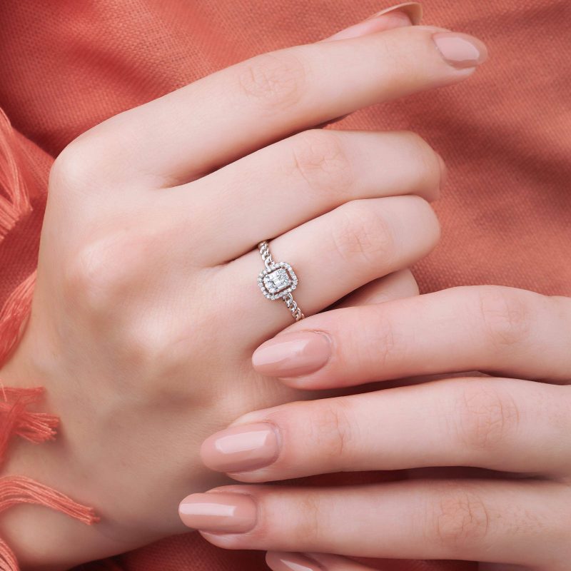 Dainty Baguette Diamond And Gold 0.15ct Ring