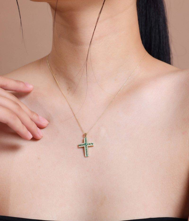 Emerald And Diamond Cross 0.45ct Neckalce