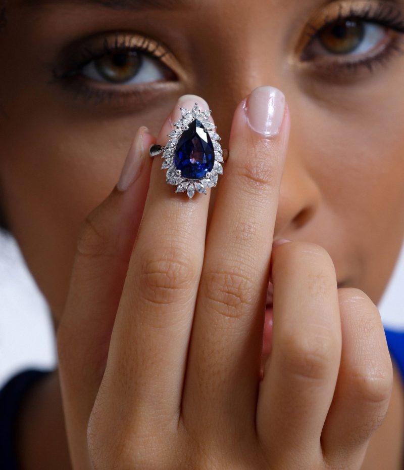 Sapphire And Diamond Halo 8.14ct Ring